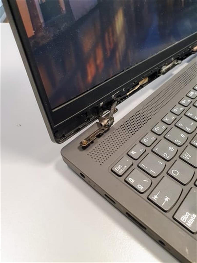 🔧 Reparación de bisagras de notebook ⚠️